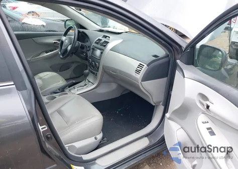 2013 Toyota Corolla Le z USA, uszkodzony, nr VIN 5YFBU4EE5DP160136